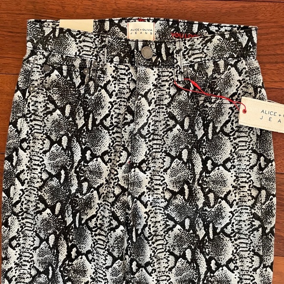 Alice & Olivia Jeans NEW Good High Rise Skinny Crop Black & White Snake Print 24 - Picture 2 of 8